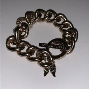 VICTORIA’S SECRET Gold Chain Bracelet